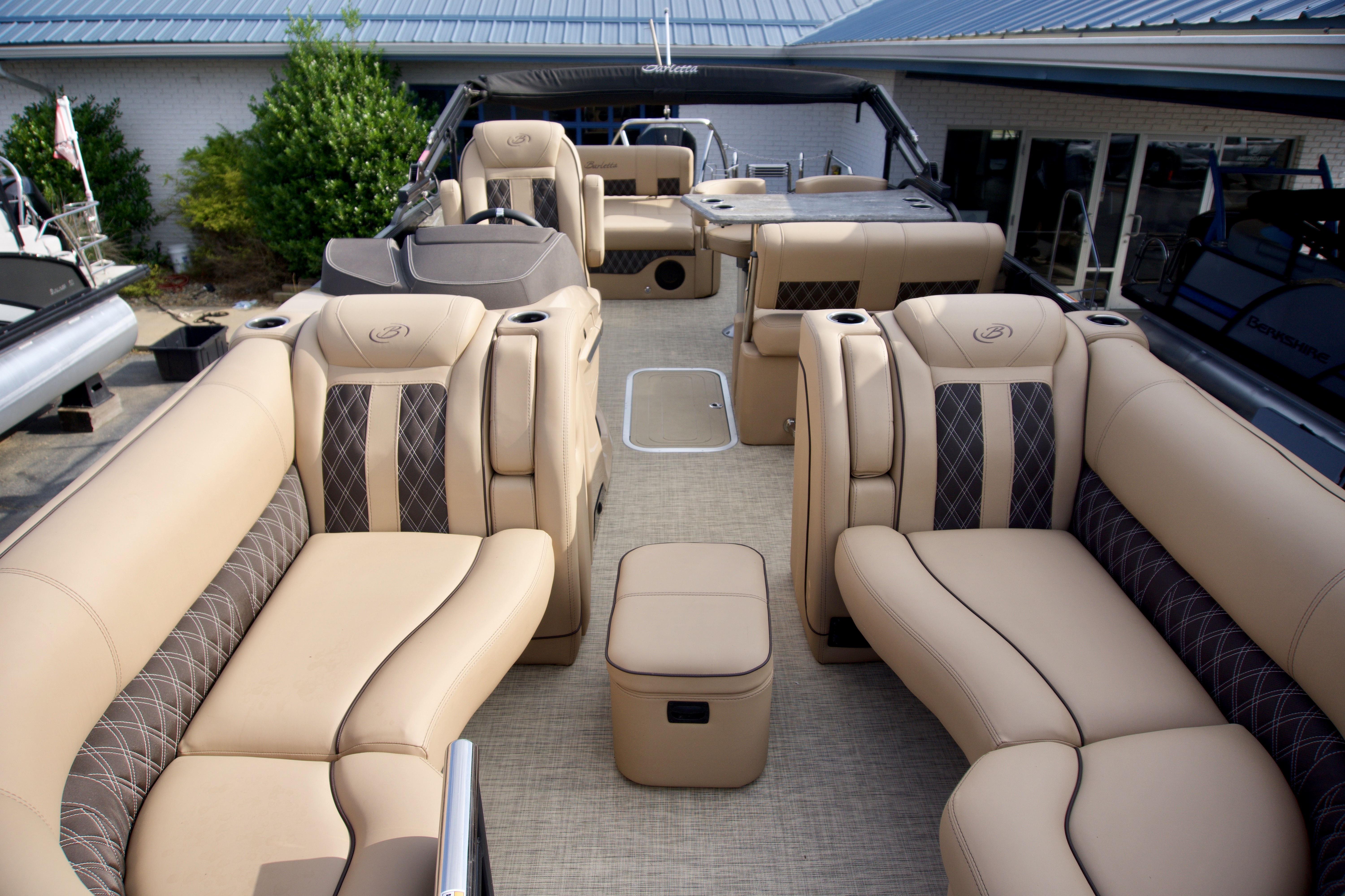 2022 Barletta L25UE [9] 1C23031